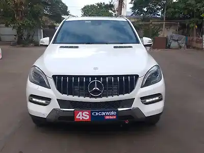 2013 मर्सिडीज़ बेंज़ एम-क्लास ml 350 सीडीआई 1