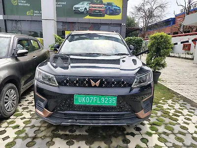 2023 Mahindra XUV400 EL 39.4 KWH 1 2023 Mahindra XUV400 EL 39.4 KWH 1