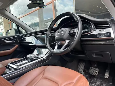 2022 Audi Q7 Premium Plus 55 TFSI