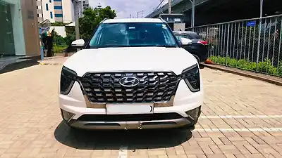 2024 हुंडई अल्काज़ार Platinum Petrol 1.5L Turbo 6 Speed Manual 7 STR 1 2024 हुंडई अल्काज़ार Platinum Petrol 1.5L Turbo 6 Speed Manual 7 STR 1