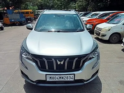 2025 Mahindra XUV700 AX7 Luxury Pack 2WD Diesel 2.2L Turbo Automatic 7 STR 1