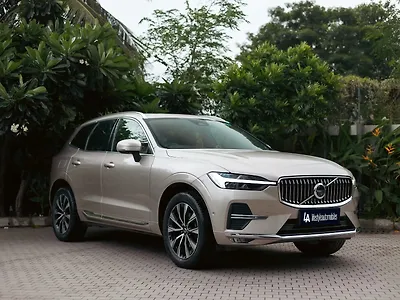 2025 Volvo XC60 B5 Ultra 1