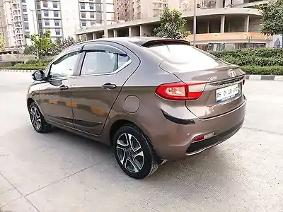 2018 टाटा टिगोर रेवोट्रॉन xz (o) 1 2018 टाटा टिगोर रेवोट्रॉन xz (o) 1