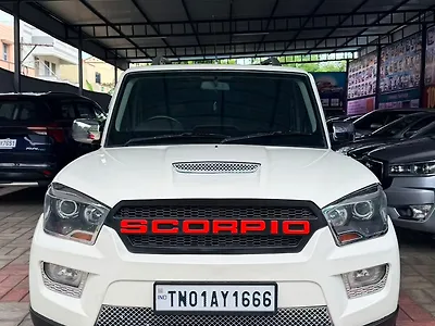 2015 Mahindra Scorpio S6 Plus 1