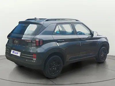 2024 Hyundai Venue SX 1.2 Petrol MT Knight Edition