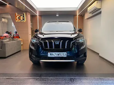 2022 Mahindra XUV700 AX 7 Petrol AT Luxury Pack 7 STR [2021] 1