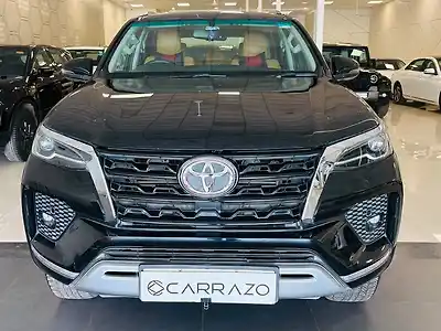 2022 टोयोटा फ़ॉर्च्यूनर  4x4 एटी 2.8 डीज़ल 1