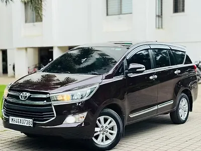 2016 Toyota Innova Crysta 2.4 V Diesel 1