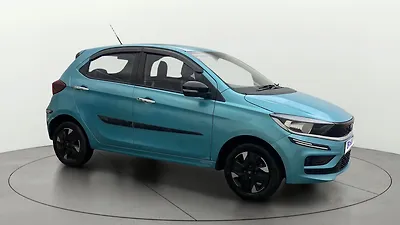 2025 Tata Tiago XT Petrol Automatic 1 2025 Tata Tiago XT Petrol Automatic 1