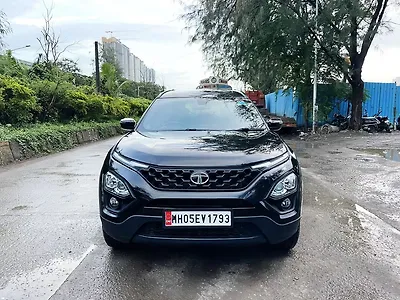 2022 Tata Safari XZA Plus 1