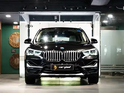 2022 BMW X1 sDrive20i Tech Edition 1