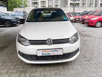 2011 Volkswagen Vento Highline Petrol 1
