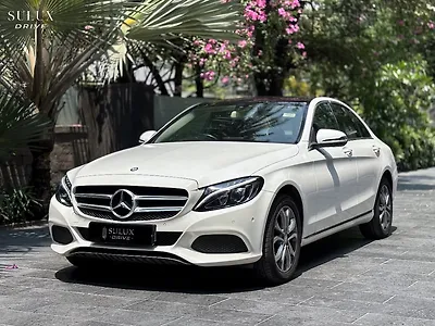 2016 Mercedes-Benz C-Class C 220d Mild Hybrid (Electric + Diesel) 2.0L Turbo Automatic 1 2016 Mercedes-Benz C-Class C 220d Mild Hybrid (Electric + Diesel) 2.0L Turbo Automatic 1