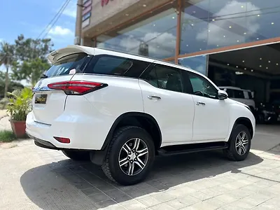 2021 Toyota Fortuner 2.8 4x2 MT