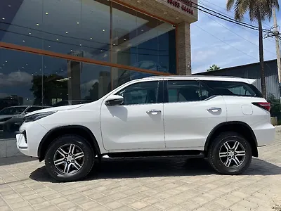 2021 Toyota Fortuner 2.8 4x2 MT