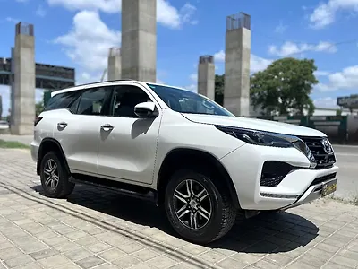 2021 Toyota Fortuner 2.8 4x2 MT