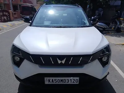 2024 Mahindra XUV 3XO AX7 Diesel 1.5L Turbo Manual Dual Tone