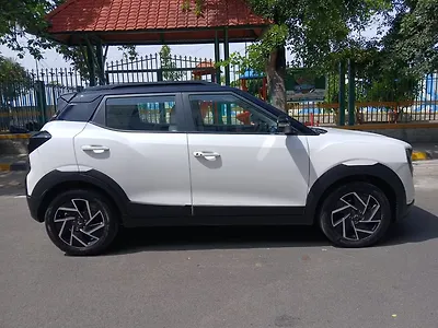 2024 Mahindra XUV 3XO AX7 Diesel 1.5L Turbo Manual Dual Tone