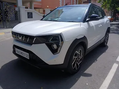 2024 Mahindra XUV 3XO AX7 Diesel 1.5L Turbo Manual Dual Tone