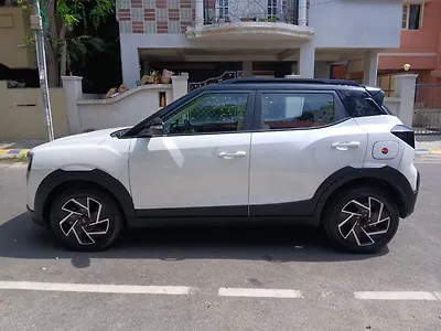 2024 Mahindra XUV 3XO AX7 Diesel 1.5L Turbo Manual Dual Tone