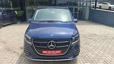 2025 Mercedes-Benz V-Class 220D 1 2025 Mercedes-Benz V-Class 220D 1
