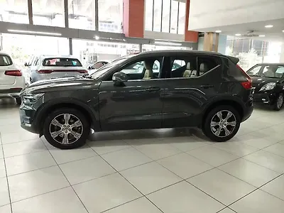 2018 Volvo XC40 D4 R-Design