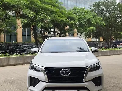 2023 Toyota Fortuner 4x2 2WD Diesel 2.8L Turbo 6 Speed Manual 1