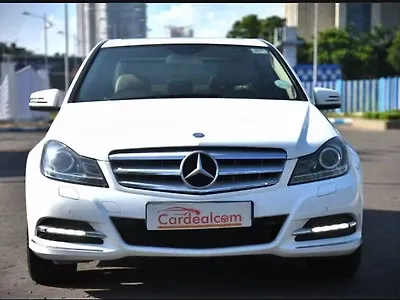 2013 Mercedes-Benz C-Class 220 BlueEfficiency 1