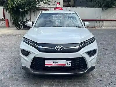 2024 टोयोटा अर्बन क्रूज़र हायराइडर S Hybrid [2023-2025] 1