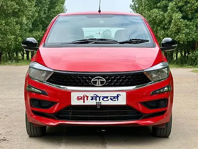 2023 Tata Tiago XT [2023-2025] 1