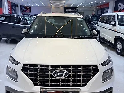 2020 Hyundai Venue S 1.2 Petrol 1