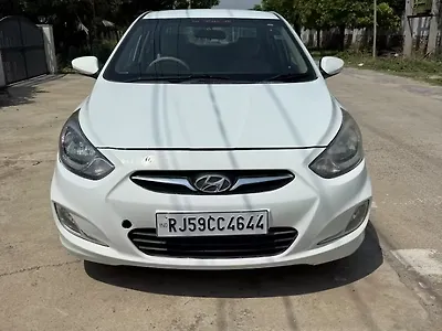 2011 हुंडई वरना फ़्लूइडिक 1.6 crdi 1