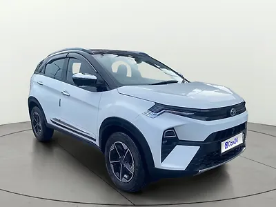 2023 Tata Nexon Fearless Plus (S) 1.5 Diesel 6MT Dual Tone [2023-2025] 1