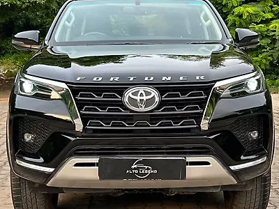 2024 Toyota Fortuner 4x2 2WD Petrol 2.7L Automatic 1