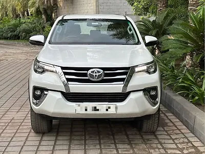 2020 Toyota Fortuner 2.8 4x2 MT 1