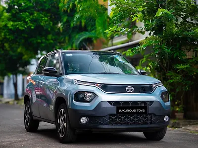 2022 Tata Punch Creative Dual Tone AMT [2022-2023] 1