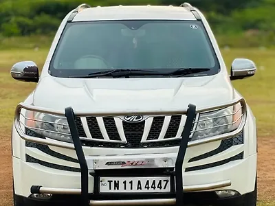 2012 Mahindra XUV500 W8 1