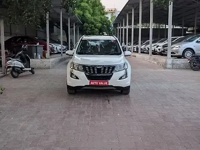 2019 Mahindra XUV500 W9 [2018-2020] 1