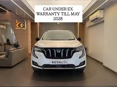 2024 महिंद्रा XUV700 AX5 पेट्रोल एटी 5 सीटर 1