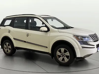 2015 Mahindra XUV500 W8 1 2015 Mahindra XUV500 W8 1