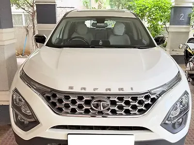 2021 Tata Safari XZ Plus 1