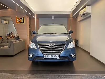 2014 Toyota Innova 2.5 ZX 7 STR BS-III 1 2014 Toyota Innova 2.5 ZX 7 STR BS-III 1