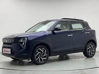 2024 Mahindra XUV 3XO AX7L Petrol 1.2L Turbo Automatic (TC) Dual Tone 1