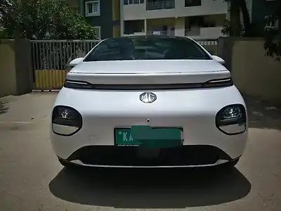 2025 एमजी विंडसर ईवी Essence 38.0 kWh 1