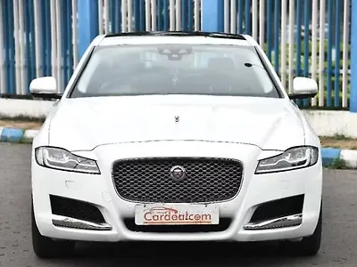 2018 Jaguar XF Portfolio Diesel 1