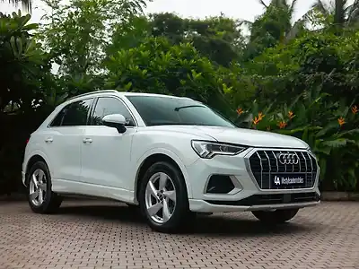 2023 ऑडी q3 40 TFSI Technology [2022-2024] 1