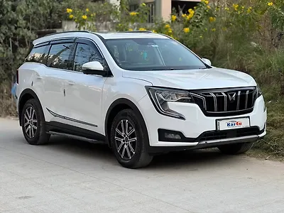 2022 Mahindra XUV700 AX7 Luxury Pack AWD Diesel 2.2L Turbo Automatic 7 STR 1