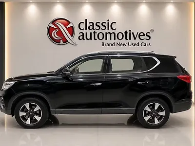 2019 Mahindra Alturas G4 4WD AT