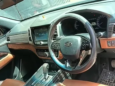 2019 Mahindra Alturas G4 4WD AT