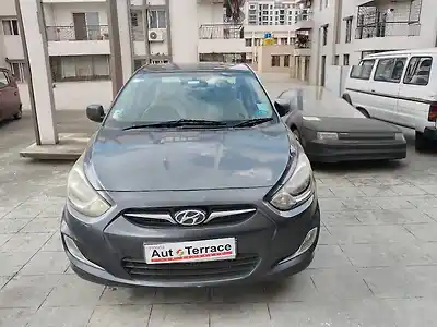 2013 हुंडई वरना फ़्लूइडीक 1.6 crdi sx 1